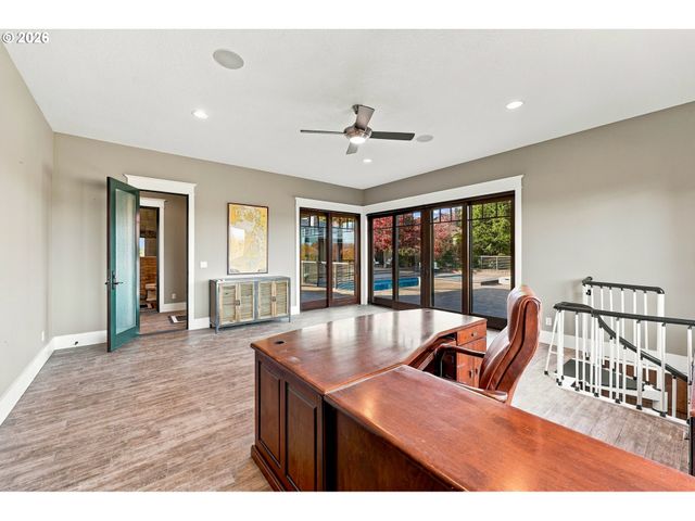750 Se ARROW CREEK Ln, Gresham, OR 97080