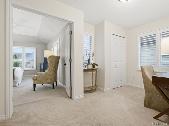 307 Taylor Avenue, Rochester, MI 48307