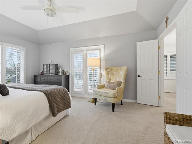 307 Taylor Avenue, Rochester, MI 48307