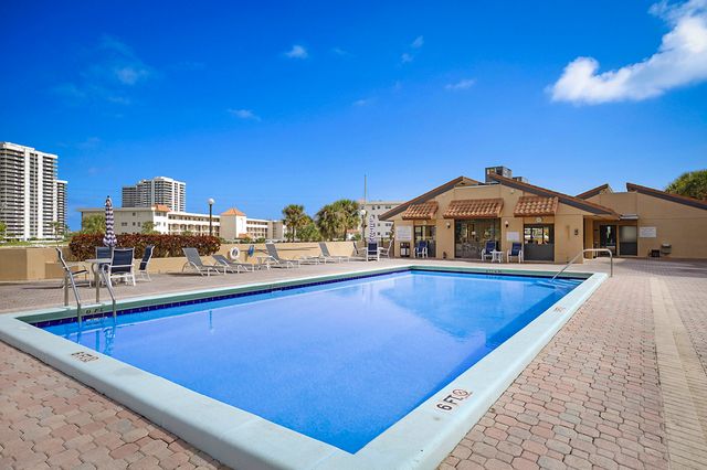 1036 Us Highway 1 216, North Palm Beach, FL 33408