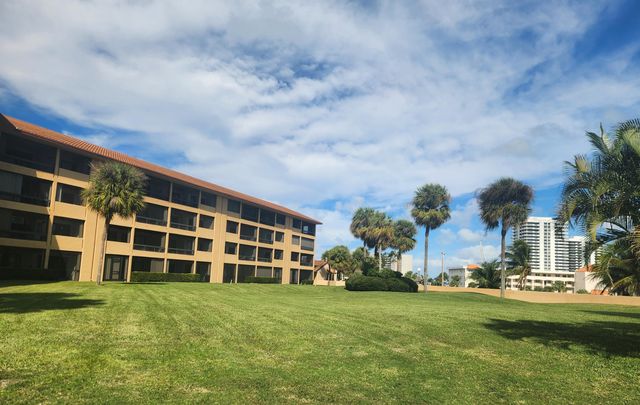 1036 Us Highway 1 216, North Palm Beach, FL 33408