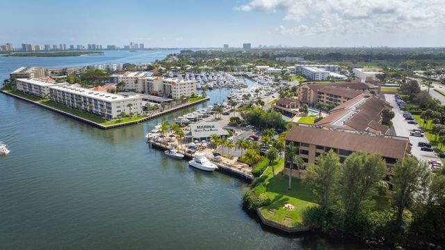 1036 Us Highway 1 216, North Palm Beach, FL 33408