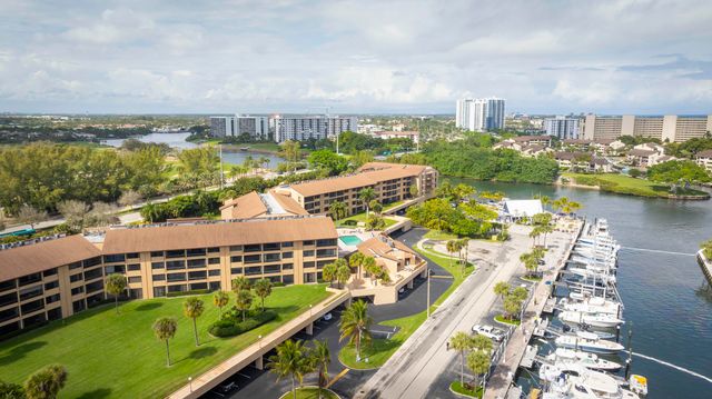 1036 Us Highway 1 216, North Palm Beach, FL 33408