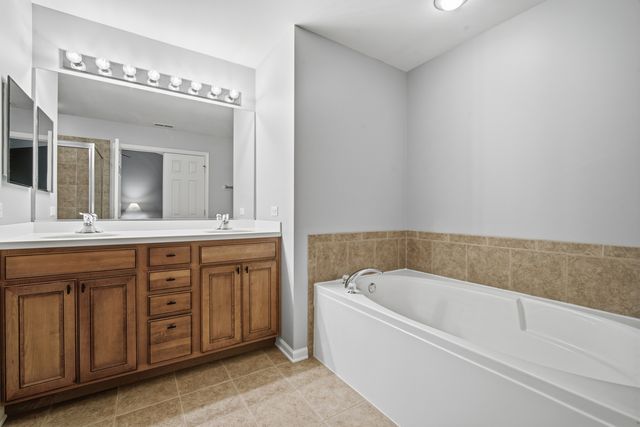 265 Jackson Street, Gilberts, IL 60136