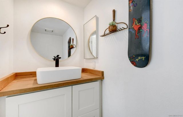 2735 Waterbury Way, Carlsbad, CA 92010