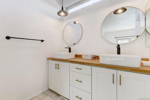 2735 Waterbury Way, Carlsbad, CA 92010