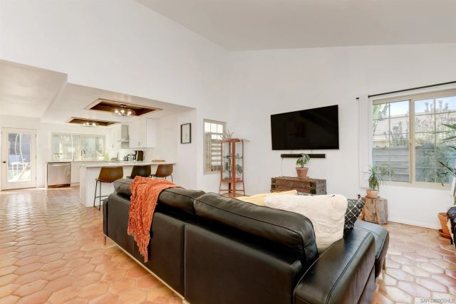 2735 Waterbury Way, Carlsbad, CA 92010
