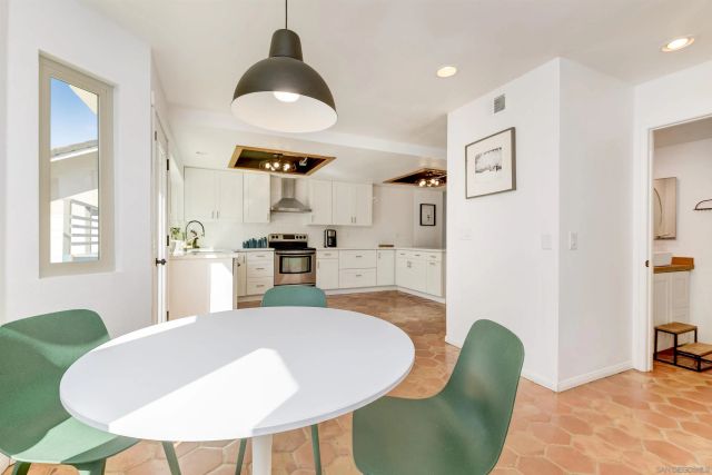 2735 Waterbury Way, Carlsbad, CA 92010