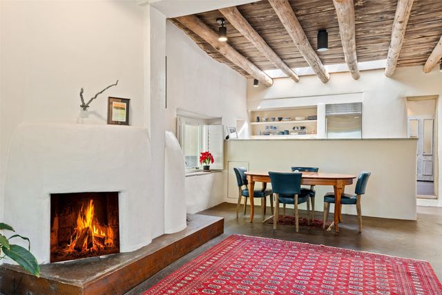 22 La Vega, Galisteo, NM 87540