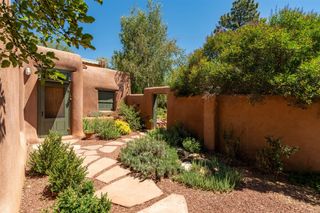 22 La Vega, Galisteo, NM 87540