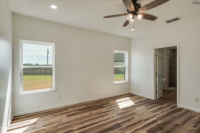 1442 AMHERST STREET, Burkburnett, TX 76354