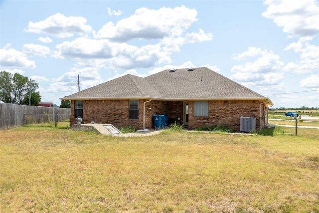 893 S Cemetery Road, Tuttle, OK 73089