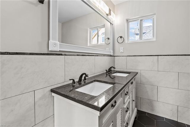 421 E Pembroke AVE, Hampton, VA 23669