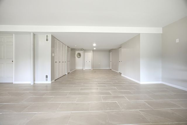 4003 Boone Creek Circle, Mchenry, IL 60050
