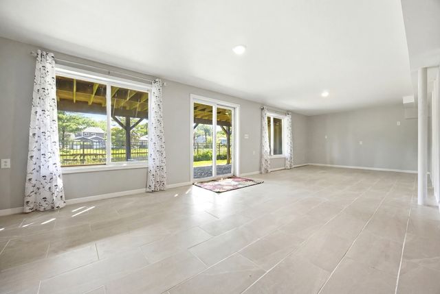 4003 Boone Creek Circle, Mchenry, IL 60050