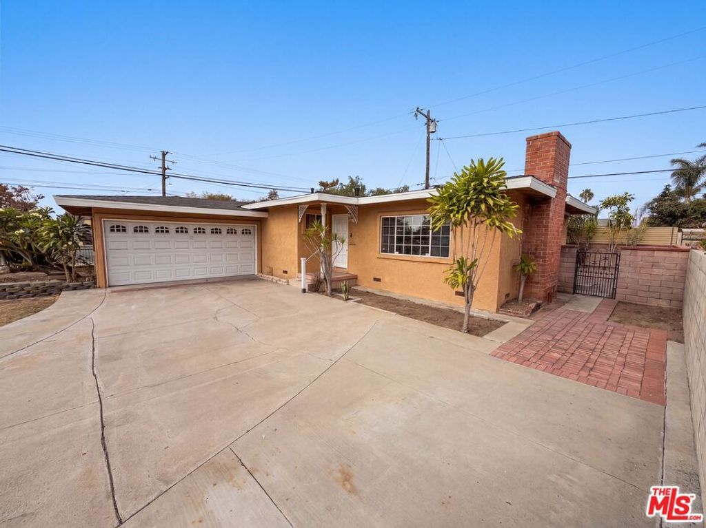 1426 S Rita Way, Santa Ana, CA 92704 — exterior