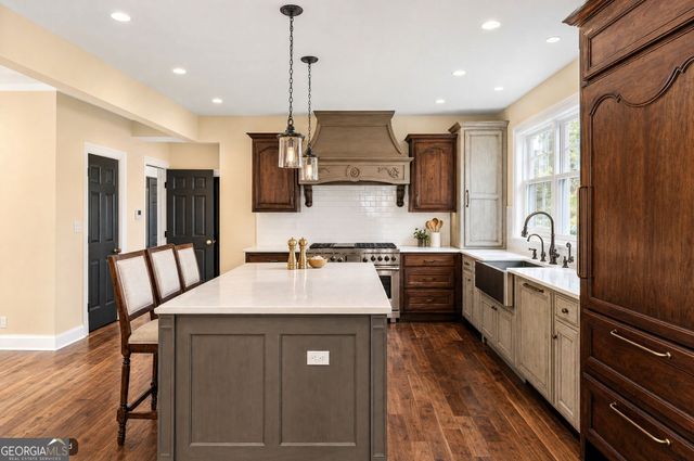 1040 Little River Way, Alpharetta, GA 30004