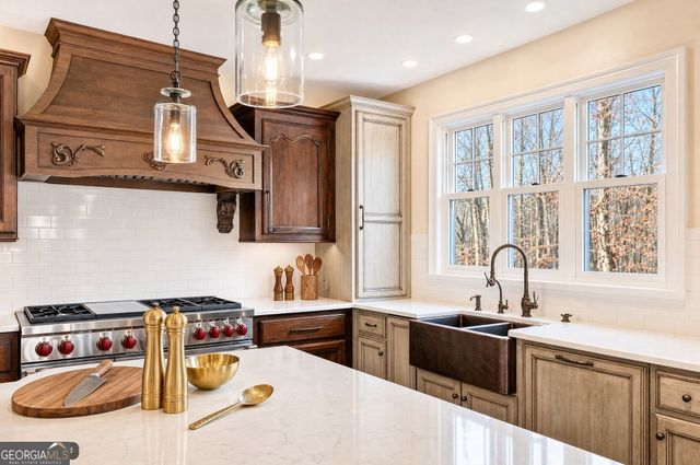 1040 Little River Way, Alpharetta, GA 30004