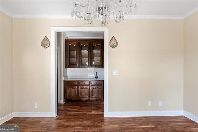 1040 Little River Way, Alpharetta, GA 30004