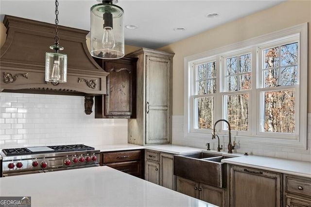 1040 Little River Way, Alpharetta, GA 30004