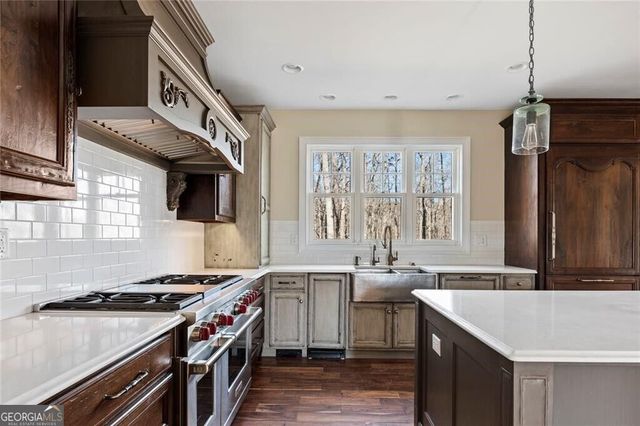 1040 Little River Way, Alpharetta, GA 30004