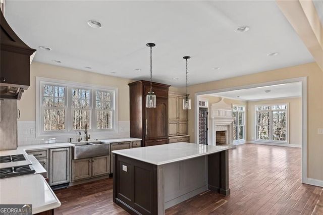 1040 Little River Way, Alpharetta, GA 30004