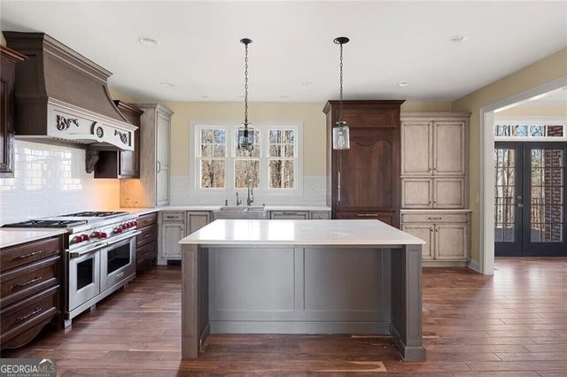 1040 Little River Way, Alpharetta, GA 30004