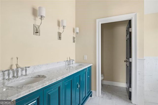 1040 Little River Way, Alpharetta, GA 30004
