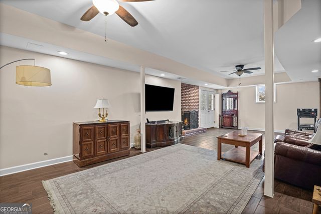 1040 Little River Way, Alpharetta, GA 30004