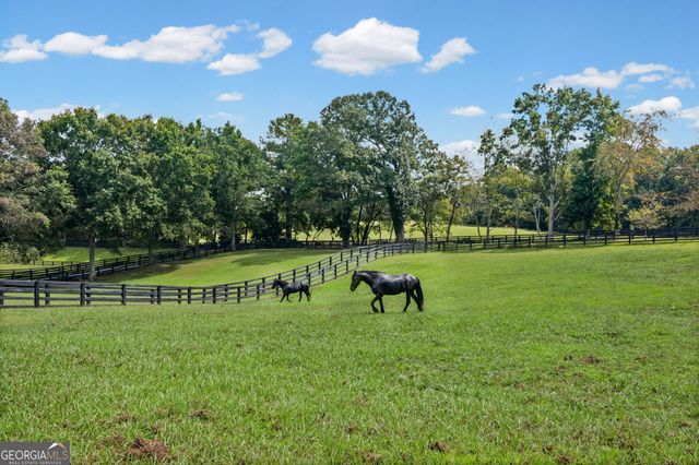 1040 Little River Way, Alpharetta, GA 30004