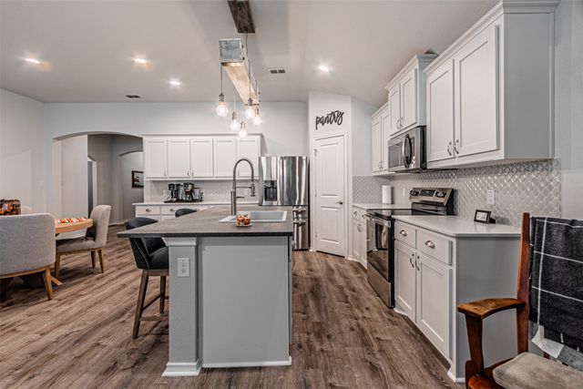 1032 Deer Valley Drive, Weatherford, TX 76087