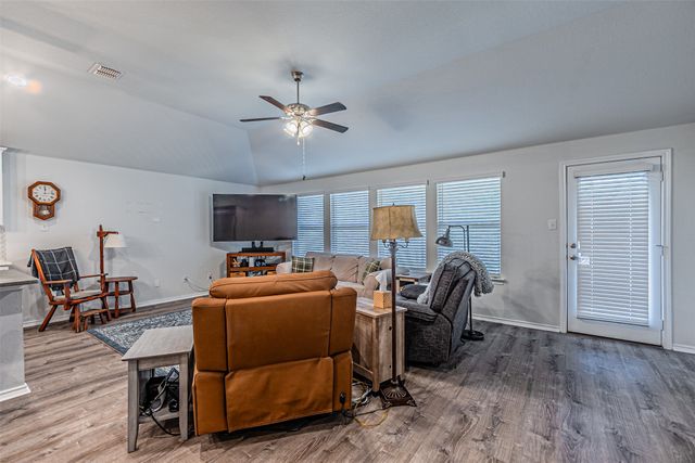 1032 Deer Valley Drive, Weatherford, TX 76087