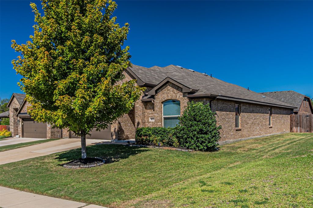 1032 Deer Valley Drive, Weatherford, TX 76087 — photo 3