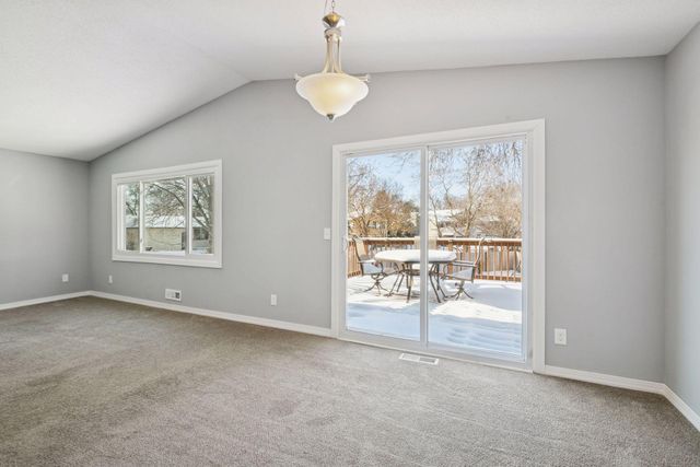 7733 Hampshire Avenue N, Brooklyn Park, MN 55445