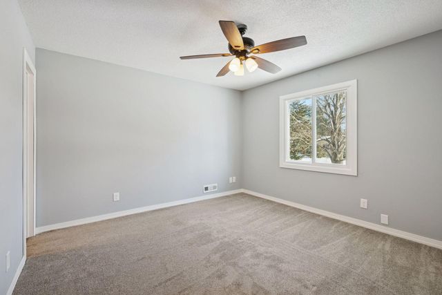 7733 Hampshire Avenue N, Brooklyn Park, MN 55445