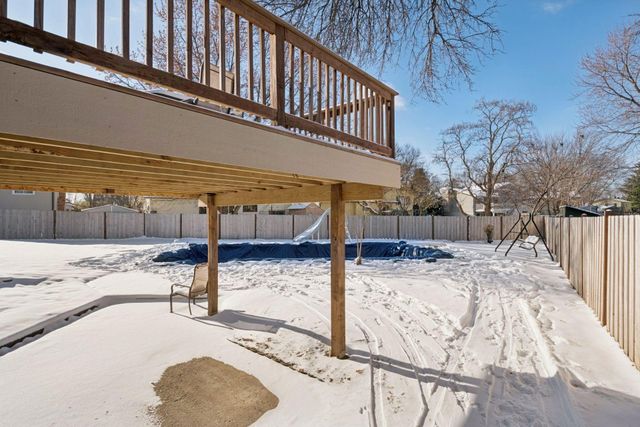 7733 Hampshire Avenue N, Brooklyn Park, MN 55445