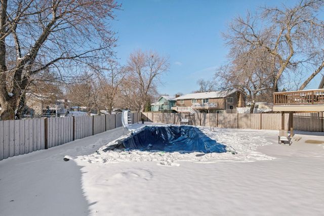 7733 Hampshire Avenue N, Brooklyn Park, MN 55445