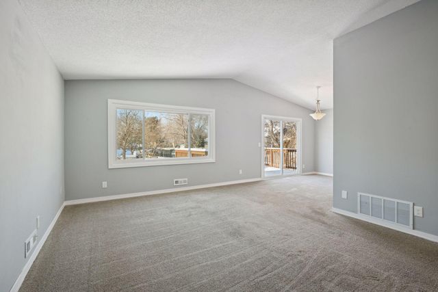 7733 Hampshire Avenue N, Brooklyn Park, MN 55445