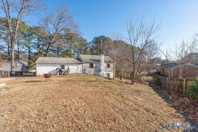 9274 Mars Dr, Hanover, VA 23116