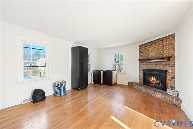 9274 Mars Dr, Hanover, VA 23116