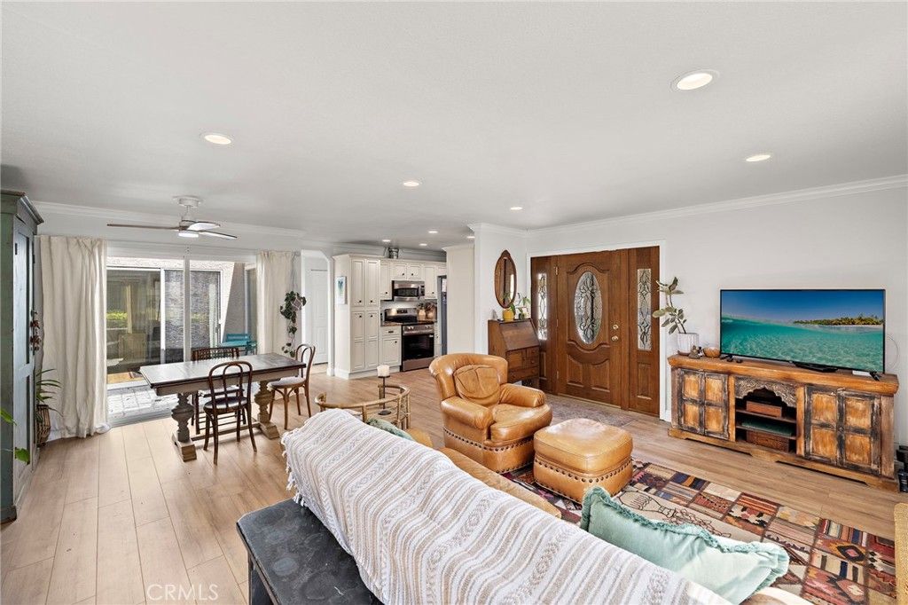 2383 Via Mariposa W C, Laguna Woods, CA 92637 — photo 3