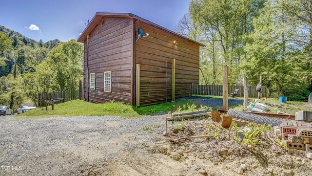 513 Tinker Cemetery Road, Erwin, TN 37650