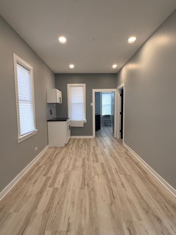 2623 E 109th Street, Chicago, IL 60617
