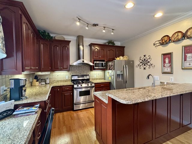 498 Dearman St, Smithville, TN 37166