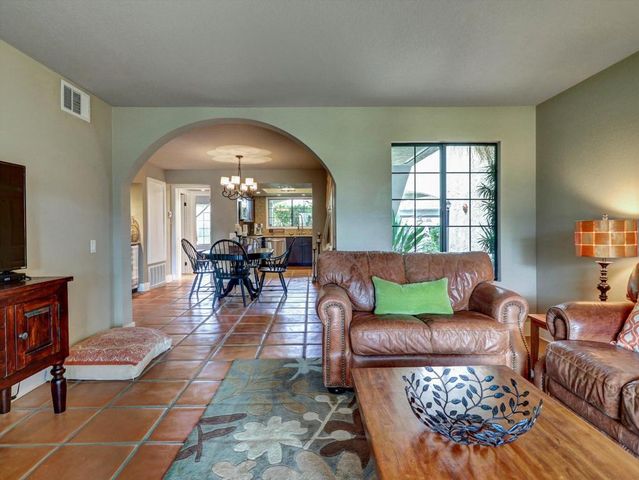 2001 E Camino Parocela G45, Palm Springs, CA 92264