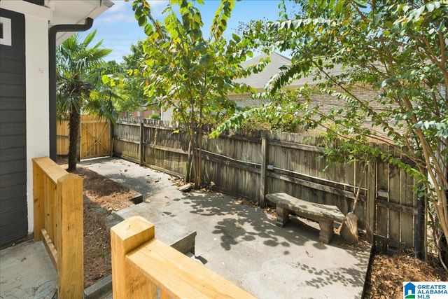 100 SUMMER BROOK LANE, Alabaster, AL 35007