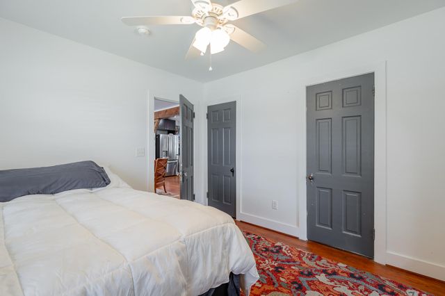 2306 E 4th Street, Chattanooga, TN 37404