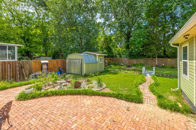 2306 E 4th Street, Chattanooga, TN 37404