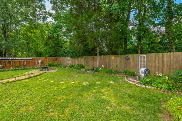 2306 E 4th Street, Chattanooga, TN 37404
