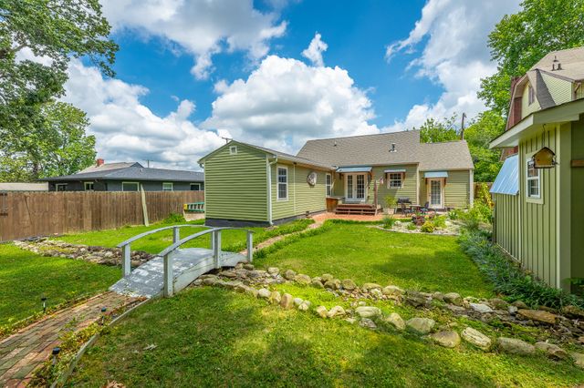 2306 E 4th Street, Chattanooga, TN 37404